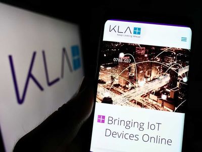 Are Wall Street Analysts Bullish on KLA Corporation Stock?